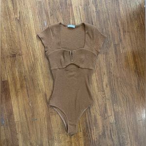 Angie Bauer Ribbed Jersey Cut Out Bodysuit in Warm Brown